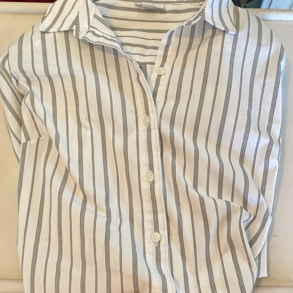 J. Jill pin striped black & white blouse M like new! - Picture 7 of 7